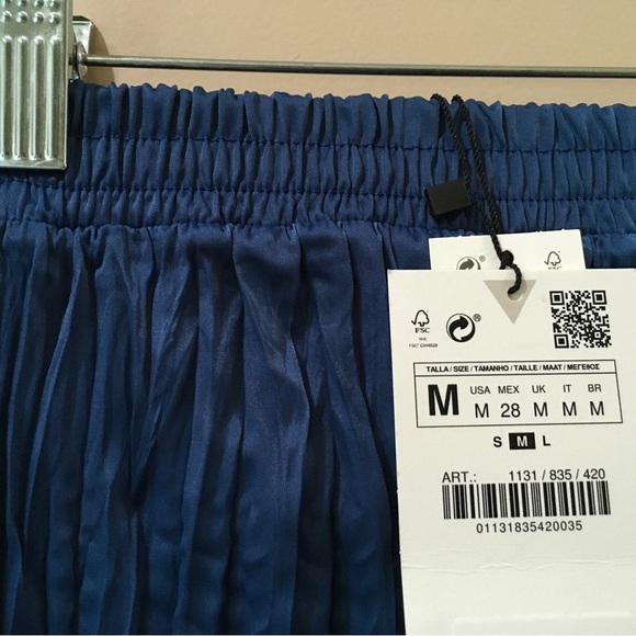 Zara Wrinkled Midi Skirt Women’s Size M  Blue Satin Effect Blogger New 1131/835 - Picture 7 of 9